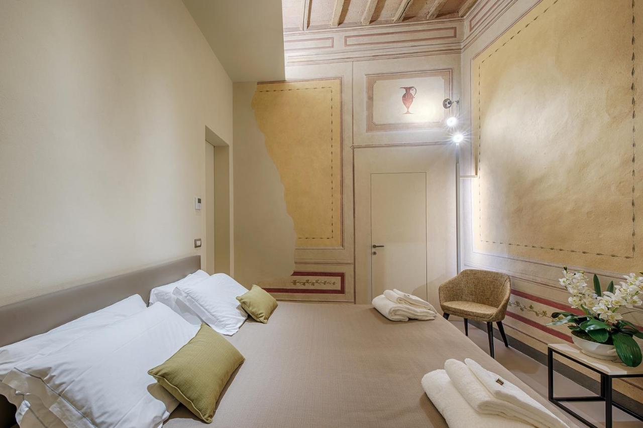 Bed and Breakfast Residenza D'Epoca Le Aquile Сієна Екстер'єр фото